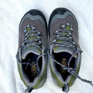 Keen Women’s hiking shoes
